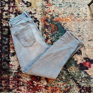 Curvy Mom Jeans | American Eagle